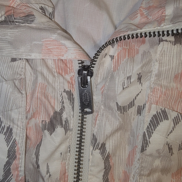 NWT- FP Movement vest - Picture 3 of 10